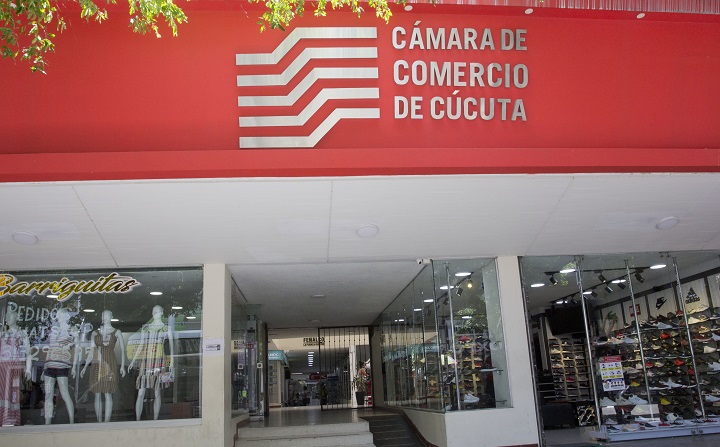 La junta directiva de la Cámara de Comercio volvió a ser objeto de críticas. /Foto Archivo La Opinión