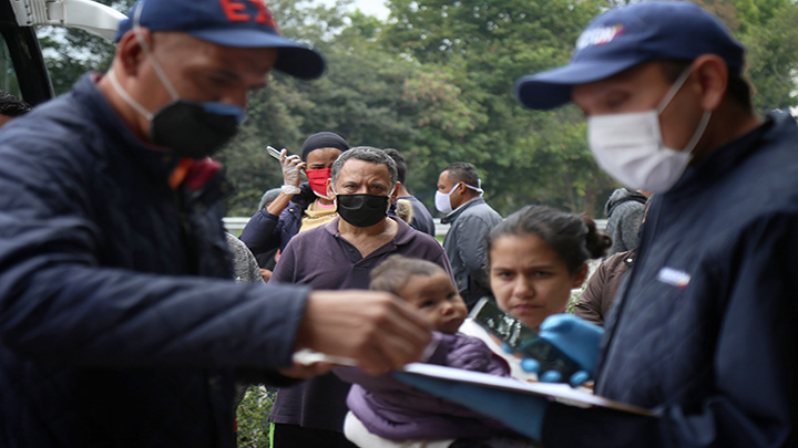 La biometría entrará en juego en este proceso de regularización de la población migrante venezolana. / Foto Archivo/La Opinión