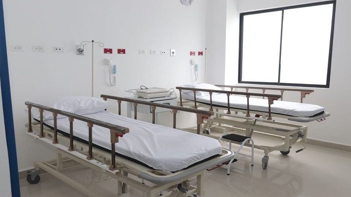 El Hospital San Vicente de Paúl  cuenta con el servicio de urgencias, Rayos X y Sala de Partos./FOTO: Alfredo Estévez - La Opinión