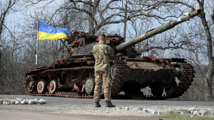 Rusia inicia retiro de sus tropas cerca de Ucrania./FOTO: AFP