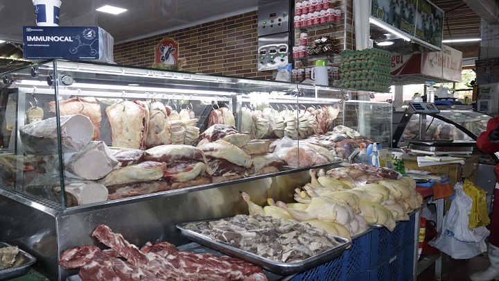 El kilo de carne se encuentra en 22 mil pesos. / Foto: Luis Alfredo Estévez/ La Opinión 