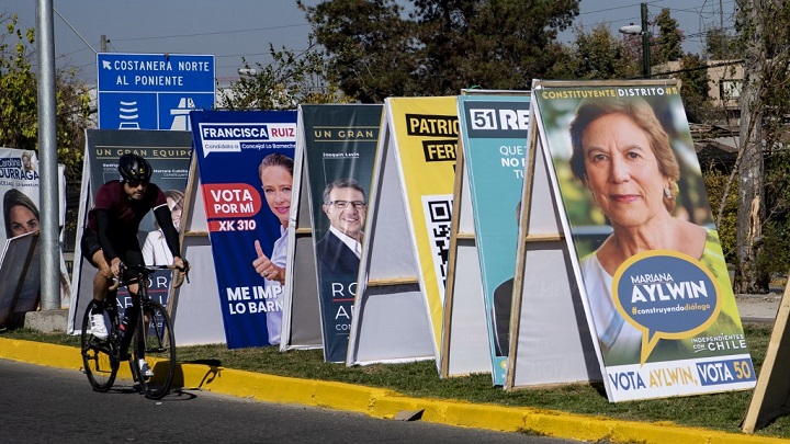 También se elegirán gobernadores regionales, alcaldes y concejales, en votaciones que anticipan los resultados de la presidencial. / AFP