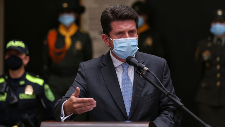 Diego Molano defendió la actuación de la Fuerza Pública frente a los hechos vandálicos. / Foto: Colprensa