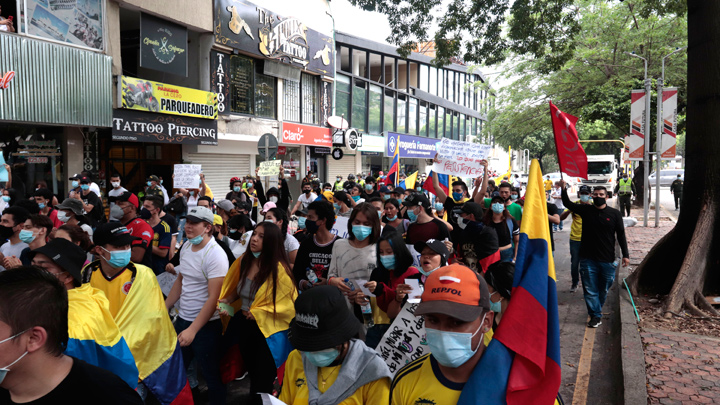 En Cúcuta, cientos de personas marcharon en las calles para rechazar nuevamente la reforma tributaria.  / Foto: Luis Alfredo Estevez