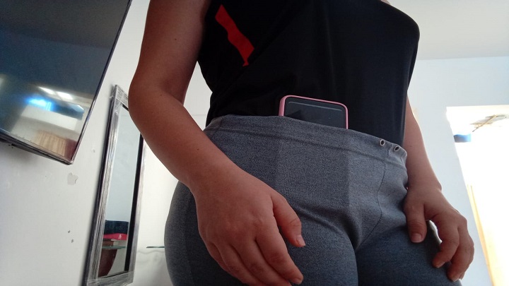  ¿Es seguro usar el celular en la pretina o bolsillos del pantalón?/Foto: La Opinión