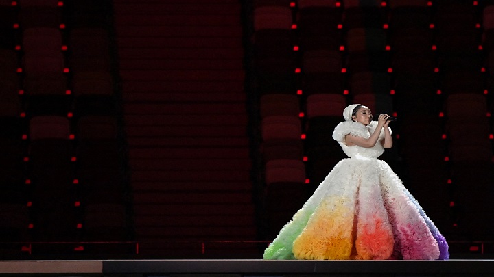  Misia canta el himno nacional japonés "Kimi Ga Yo" durante la ceremonia de apertura de los Juegos Olímpicos de Tokio 2020./Foto: AFP