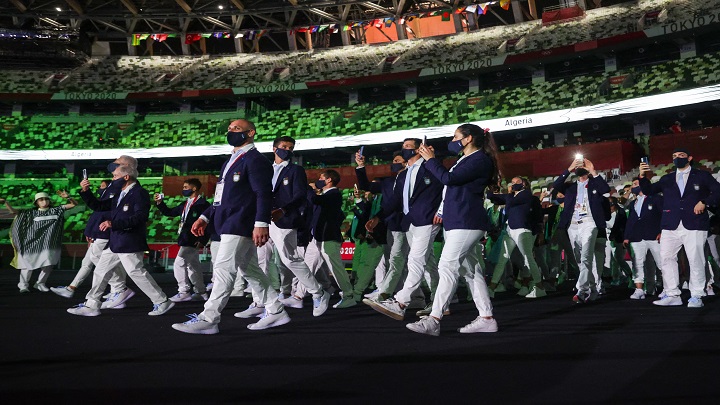 La delegación de Argentina ingresa al estadio Olímpico durante el desfile de atletas de la ceremonia de apertura de los Juegos Olímpicos./Foto: AFP