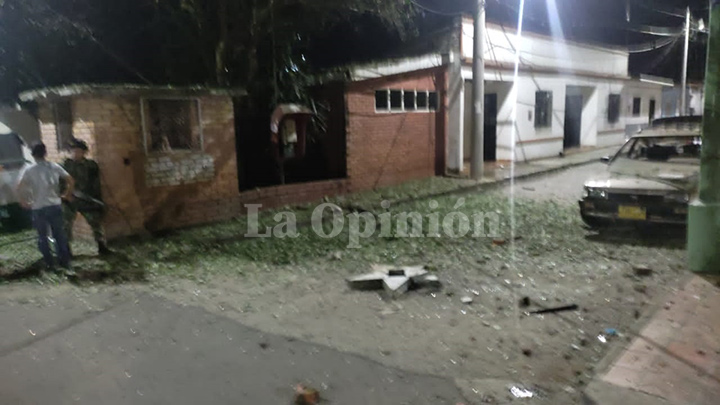 Explosión de granada contra la estación de Polícia en Chinácota.