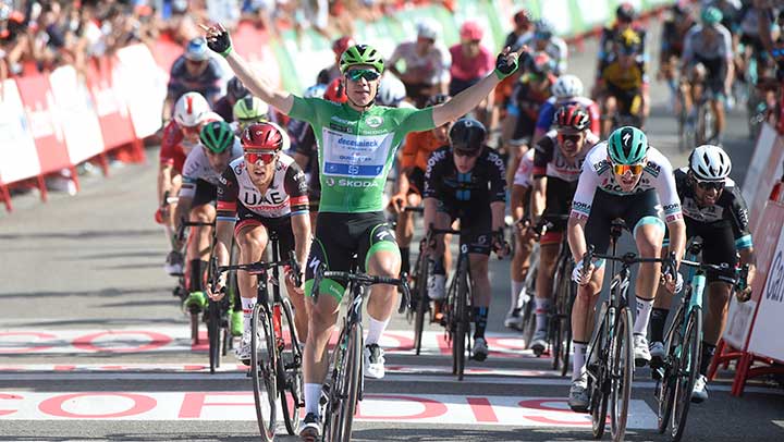 Fabio Jakobsen (Deceuninck-Quick Step) sumó su tercera victoria en la presente Vuelta a España.