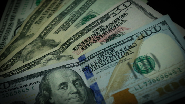 Dólar superó la barrera de los $4.000, ¿qué implicaciones tiene?