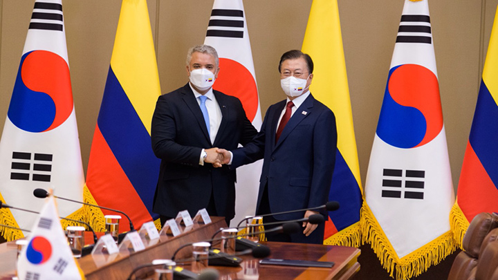 Presidente de Corea del Sur y de Colombia.
