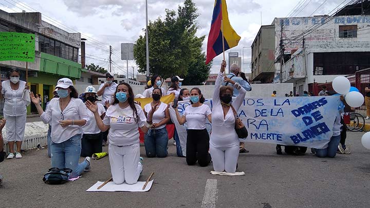 Mujeres de Blanco pidieron la apertura de la frontera./Foto Eilyn Cardozo
