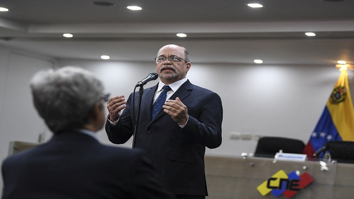 El presidente del Consejo Nacional Electoral de Venezuela (CNE), Pedro Calzadilla. / AFP