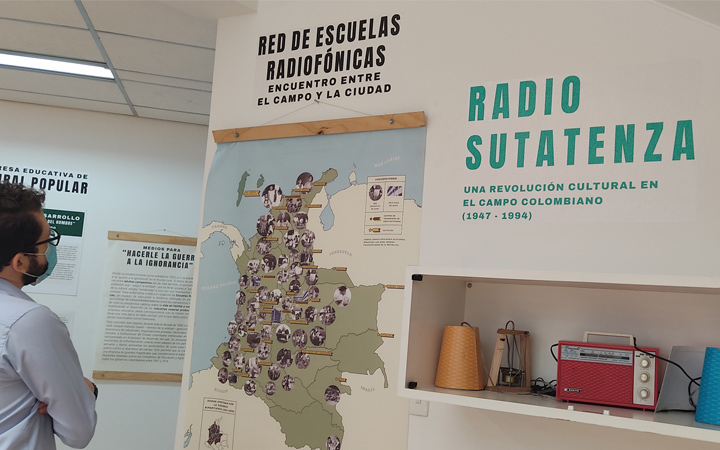El Área Cultural del Banco de la República, en Cúcuta, tiene abierta desde marzo la exposición ‘Radio Sutatenza, una revolución cultural en el campo colombiano (1947-1994)’. / Foto: La Opinión