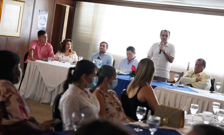 El precandidato del Centro Democrático, Óscar Iván Zuluaga, estuvo en Cúcuta. /Foto cortesía para La Opinión