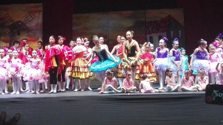 El estudio de ballet Trinidad Pacheco busca la sensibilidad artística de los pueblos a través de las danzas folclóricas. Foto: Cortesía / La Opinión 