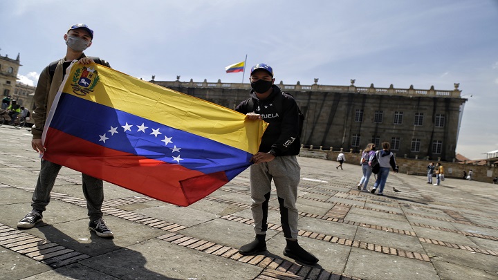 Venezolanos podrán convalidar títulos de educación superior en Colombia./Foto: Colprensa