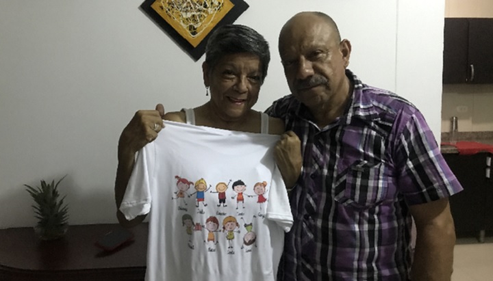 La abogada Carmen Guevara llegó al altar con 71 años de edad