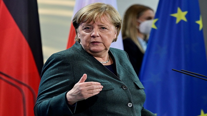 A Merkel "se la ve como la líder 'de facto' de la Unión Europea./AFP