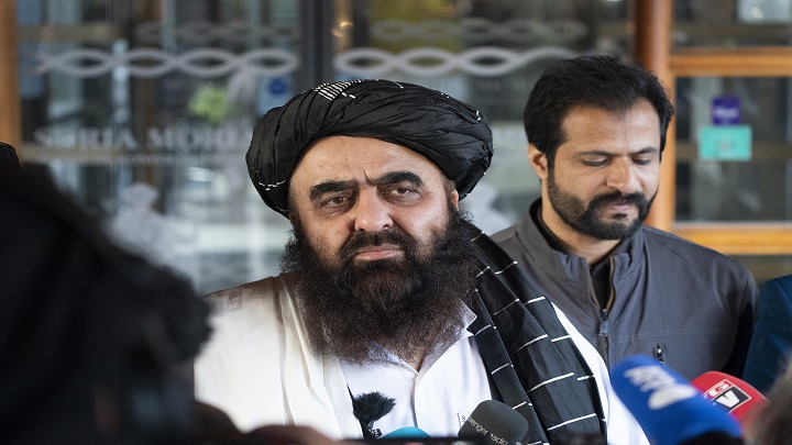 Reunión talibanes-diplomacia occidental 