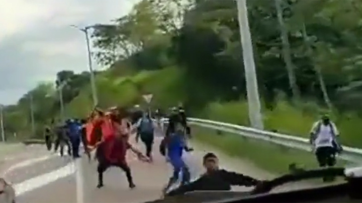 Conductor grabó intentos de hurto en el sector Caño Alegre de la autopista Medellín-Bogotá