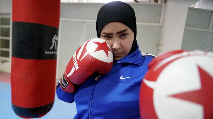 Boxeadoras en Irak intentan  ‘noquear’ los prejuicios y tabúes