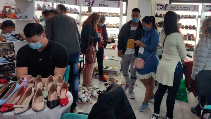 Exponen calzado cucuteño en Bogotá 