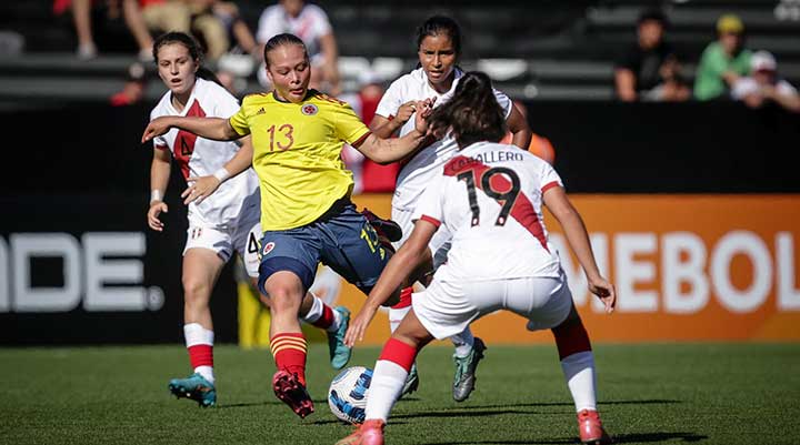 La selección Colombia femenina Sub-17 se dio un festín ante Perú.