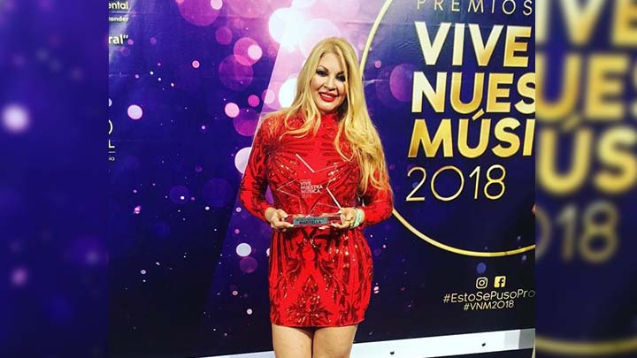 Marisella galardonda en los Premios Vive Nuestra Música en el 2018