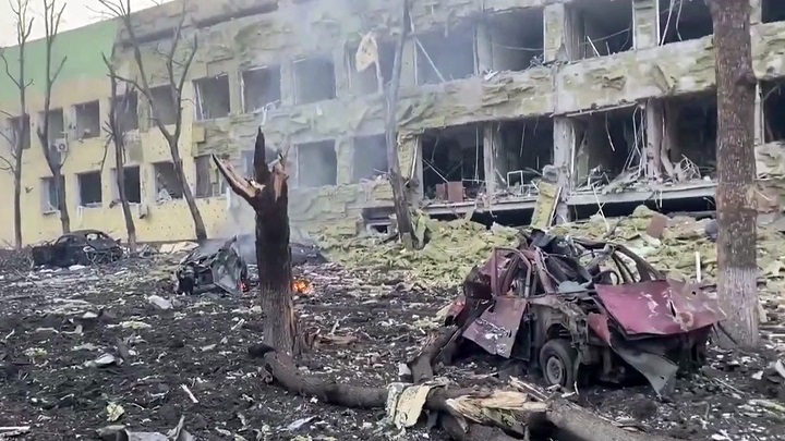 Bombardeo a un hospital infantil en Ucrania
