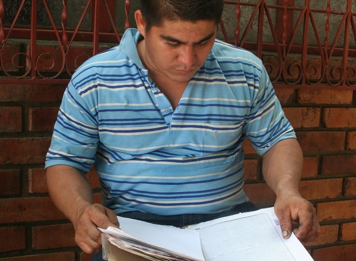 Mauricio Morales, hermano de Flor María, fue uno de los primeros en llegar a Venezuela para ponerse al frente de las diligencias para la repatriación de los cadáveres. 