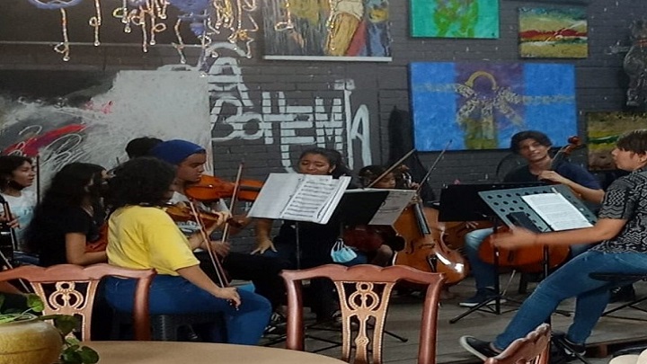 Formación musical en la fundación La Bohemia./Foto: Cortesía.