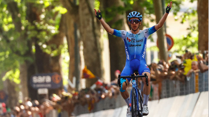 Simon Yates voló en la etapa 14 del Giro de Italia