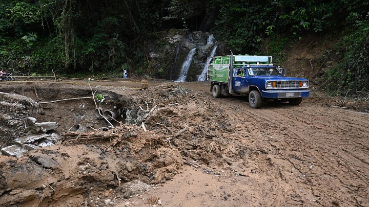 Vías en Teorama sufren afectaciones como consecuencia de las lluvias. Foto: Cortesía