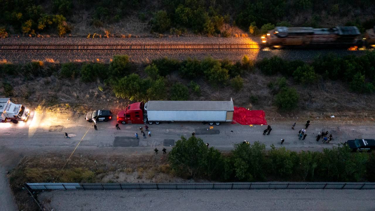 Hallan 46 migrantes muertos en un camión en Texas./Foto: internet