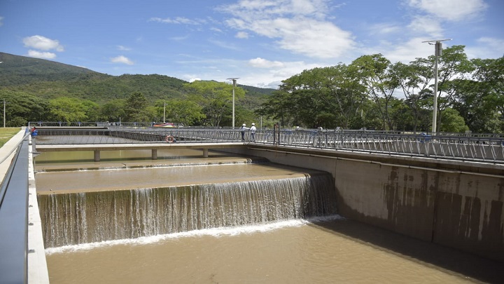 El agua se desarenará e impulsará a lo largo de 17 kilómetros por una tubería hasta la planta de tratamiento de agua potable El Pórtico en Cúcuta./Foto: Pablo Castillo / La Opinión 