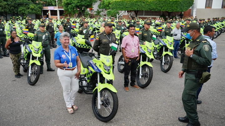  Policía de Cúcuta recibió 375 motocicletas