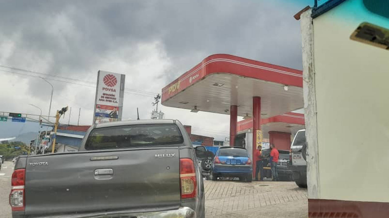 En Táchira vigilarán aumento de precios de combustibles en pesos colombianos