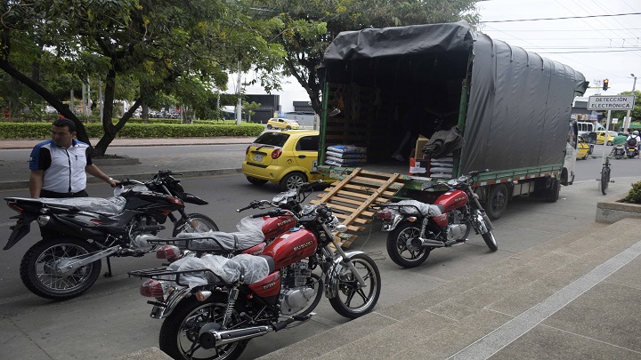 Ventas de motos nuevas sigue en “picada” por el SOAT pero hay luz con el nuevo gobierno 