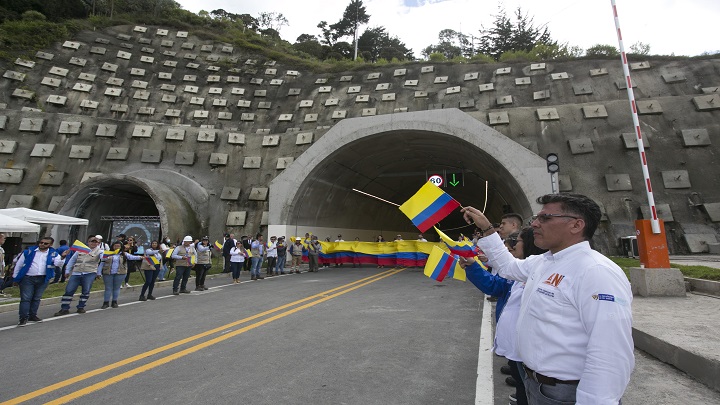 El túnel entró en operación a las 2:30 de la tarde del 4 de agosto. / Foto: Juan Pablo Cohen / La Opinión 