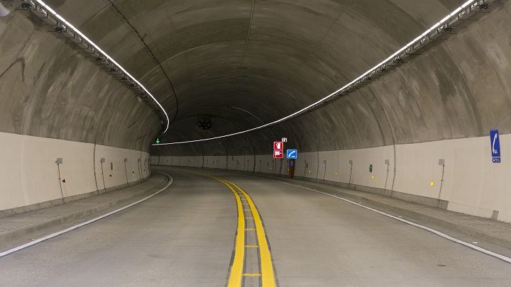 El túnel tiene  2.800 dispositivos de luz led regulables. / Foto: Juan Pablo Cohen 