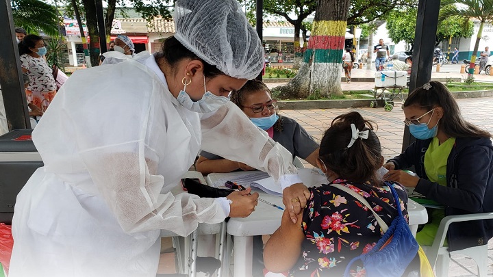 Villa del Rosario toma la delantera  en vacunación contra la COVID-19