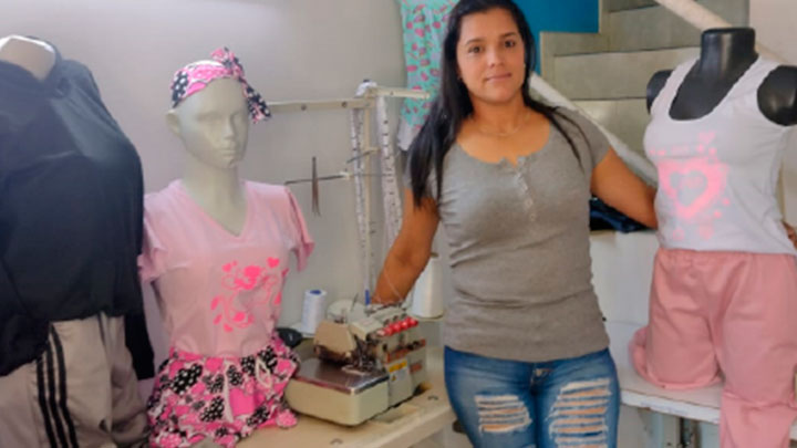 Yamileth Salas es una de las emprendedoras migrantes venezolanas beneficiadas por Empropaz. / Foto: Cortesía