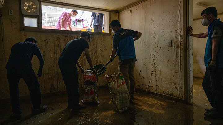 Corea del Sur quiere prohibir viviendas en sótanos tras ahogamientos en inundaciones./Foto: AFP