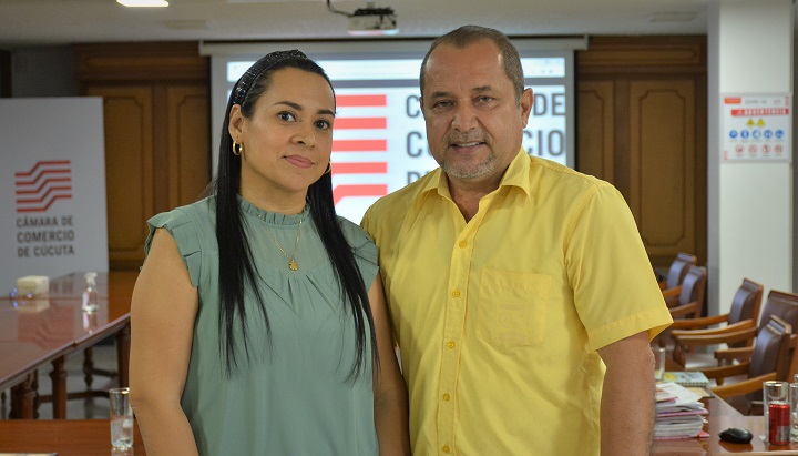 Silvia D'Pablos y Gonzalo Medina fueron elegidos como vicepresidente y presidente de la junta directiva./Foto cortesía