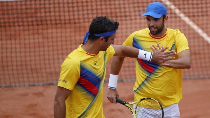 Los colombianos Robert Farah y Juan Sebastián Cabal sentenciaron la serie del Grupo Uno Mundial de la Copa Davis l vencer a Turquía. 