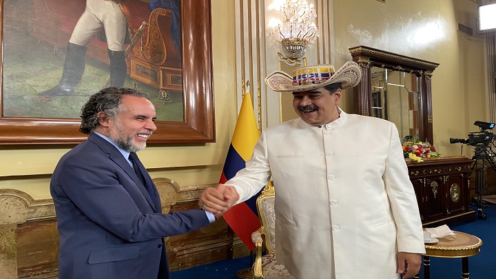 El embajador de Colombia en Venezuela Armando Benedetti