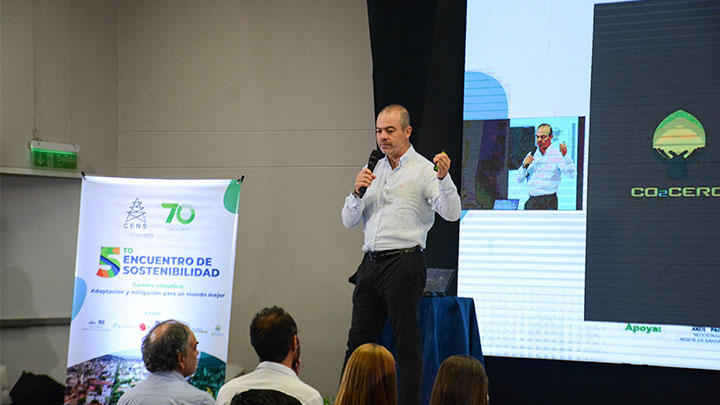 El emprendedor serial Mauricio Rodríguez, CEO de CO2Cero, habló de las estrategias empresariales contra el cambio climático. / Foto Cortesía
