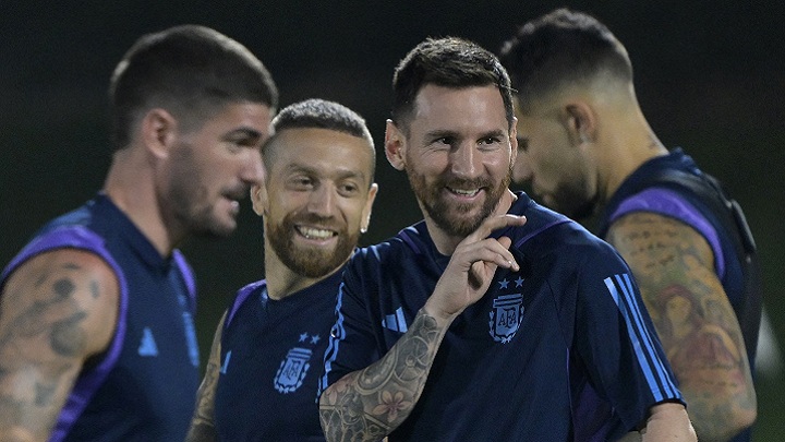 Lionel Messi, capitán de la selección de Argentina comandará el mediocampo de su selección frente a Polonia.