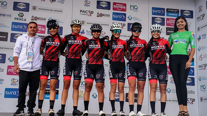 El equipo femenino de Norte de Santander mostró su nueva generación en la Vuelta  Nacional al Futuro 2022.